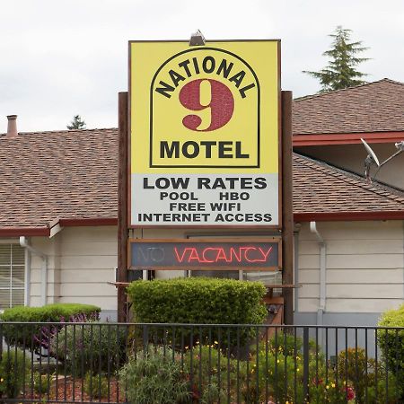 National 9 Motel ซานตาครูซ ภายนอก รูปภาพ